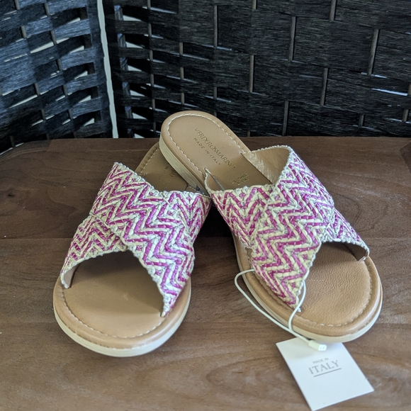 Venderosmarino Women's Sandals slides size 8 perfect Shoes In Box Summer - Picture 2 of 9